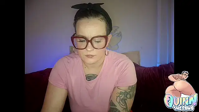 quinnmariexo online show from 11-19-25, 09:59