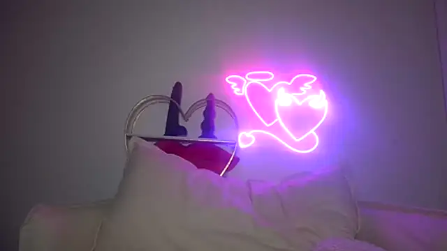 quinnmariexo online show from 02-10-26, 07:18