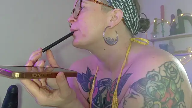 quinnmariexo online show from 03-06-26, 04:46