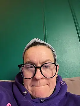 quinnmariexo online show from 04-02-26, 07:42