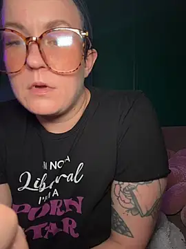 quinnmariexo online show from 07-16-26, 06:54