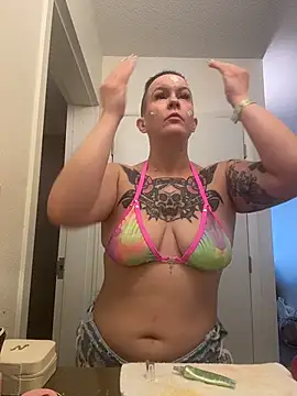 quinnmariexo online show from 10-25-25, 06:30