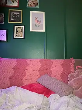 quinnmariexo online show from 07-16-26, 07:00