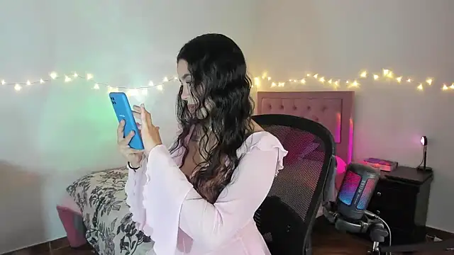 youpinkgirl  online show from 12-15-25, 10:04