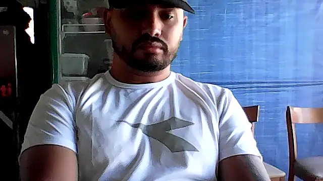 Luizcalado20 online show from 04-15-26, 02:54