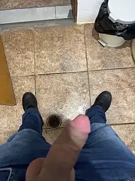 Luizcalado20 online show from 01-21-25, 12:57