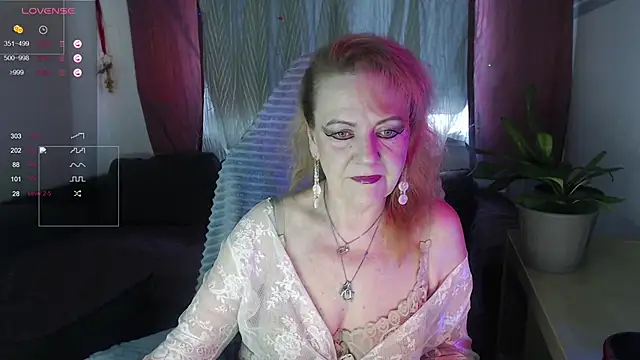 Snapshot of Liset_Monro chatting on 05-13-26, 05:25 Liset Monro online show from 05-13-26, 05:25