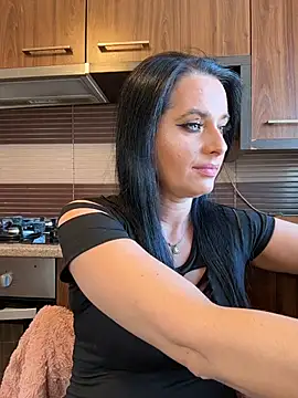 Hotmomcheckk  online show from 02-22-26, 10:50