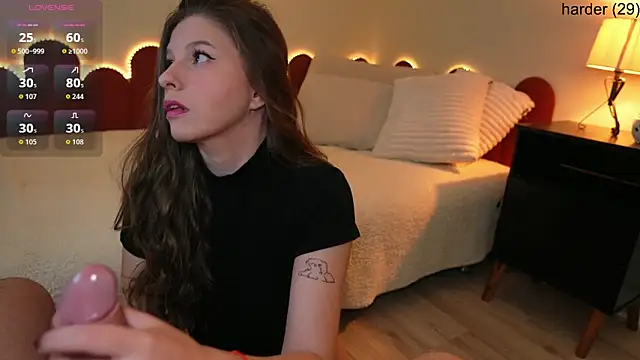 cuteface bigass  online show from 05-26-26, 06:50