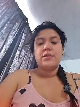 Sophie-hatter online show from 03-25-26, 12:15