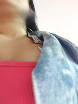 Sophie-hatter online show from 02-26-25, 03:43