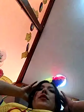 Sophie-hatter online show from 06-17-26, 01:10