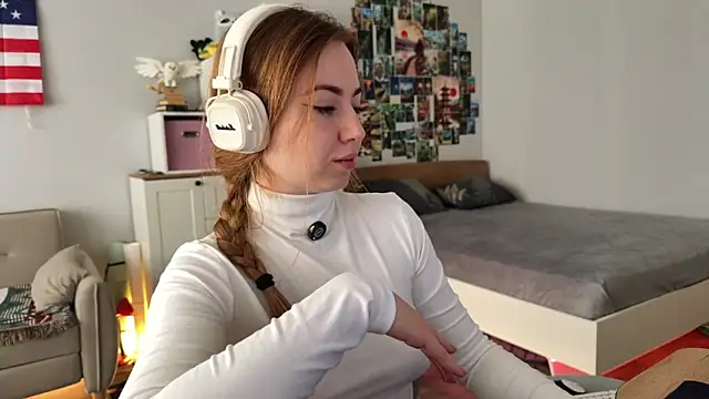 LinaWitch online show from 03-23-26, 08:36