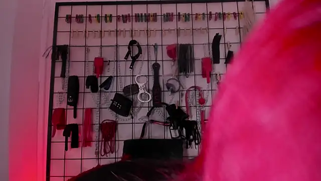 charrlotte quinn online show from 10-20-25, 02:39