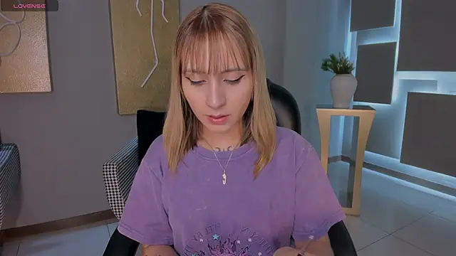 MollySundersX online show from 05-08-26, 08:23