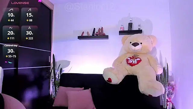 Stanlor1226 online show from 09-25-25, 01:00