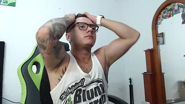 male pussy online show from 05-28-26, 12:29