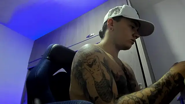 male pussy online show from 12-21-25, 04:03