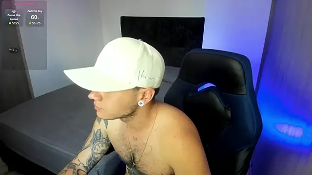 male pussy online show from 05-05-26, 05:05
