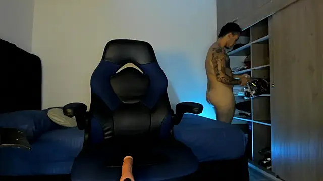 male pussy online show from 09-22-25, 05:24