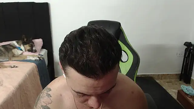 male pussy online show from 04-30-26, 02:29