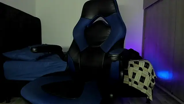 male pussy online show from 10-28-25, 05:29