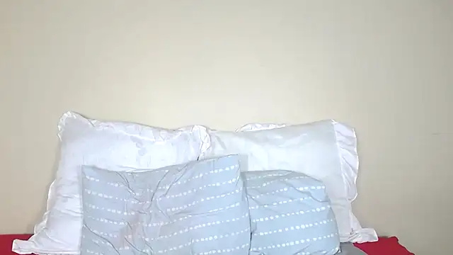 Snapshot of yummydoll97 chatting on 01-16-25, 09:19 yummydoll97 online show from 01-16-25, 09:19