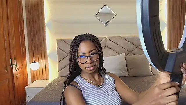 Raquel jones online show from 05-19-26, 12:34