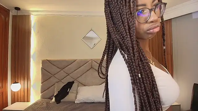 Raquel jones online show from 05-11-26, 12:17