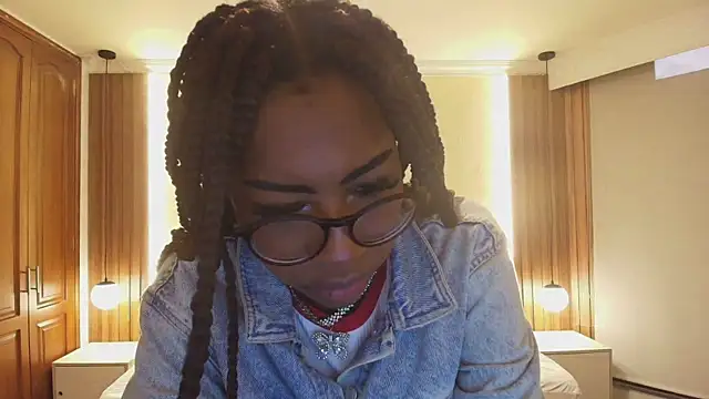 Raquel jones online show from 02-04-26, 12:00