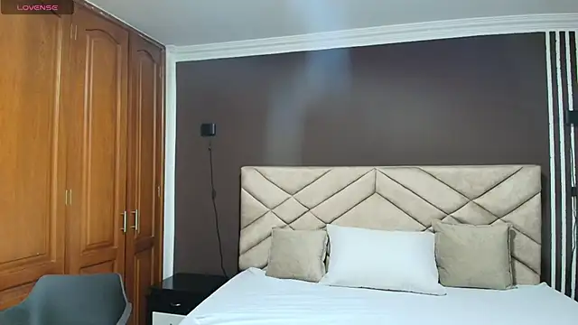 Raquel jones online show from 11-02-25, 11:59