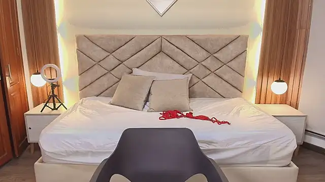 Raquel jones online show from 03-23-26, 12:05