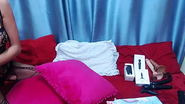 SultryCaramelFantasyx21 online show from 03-14-25, 11:56