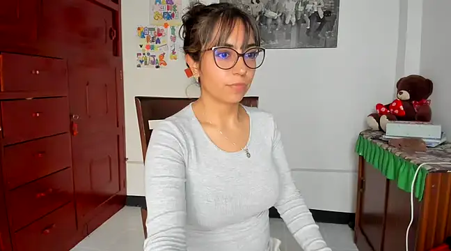 Snapshot of Isabellaa22_1 chatting on 02-06-25, 08:34 Isabellaa22 1 online show from 02-06-25, 08:34