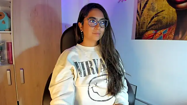 Snapshot of Isabellaa22_1 chatting on 10-22-25, 03:28 Isabellaa22 1 online show from 10-22-25, 03:28