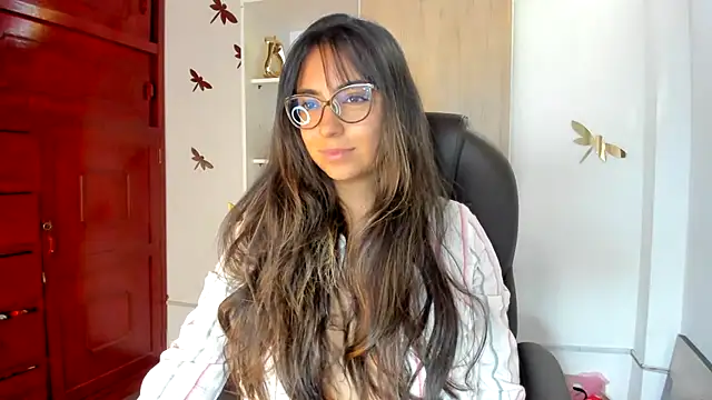 Snapshot of Isabellaa22_1 chatting on 11-15-25, 05:28 Isabellaa22 1 online show from 11-15-25, 05:28