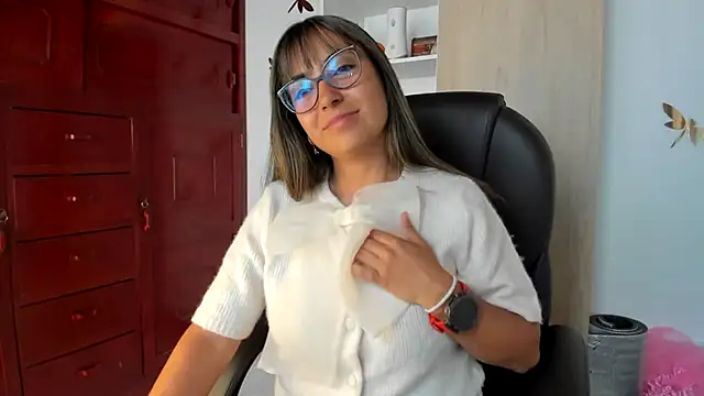 Snapshot of Isabellaa22_1 chatting on 01-07-26, 06:02 Isabellaa22 1 online show from 01-07-26, 06:02