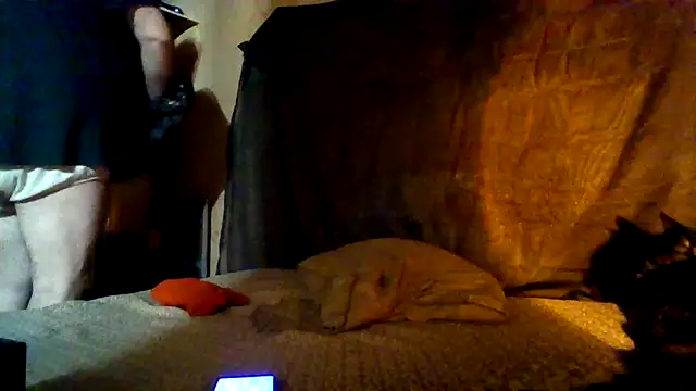 Nightshade7712 online show from 11-05-25, 07:39