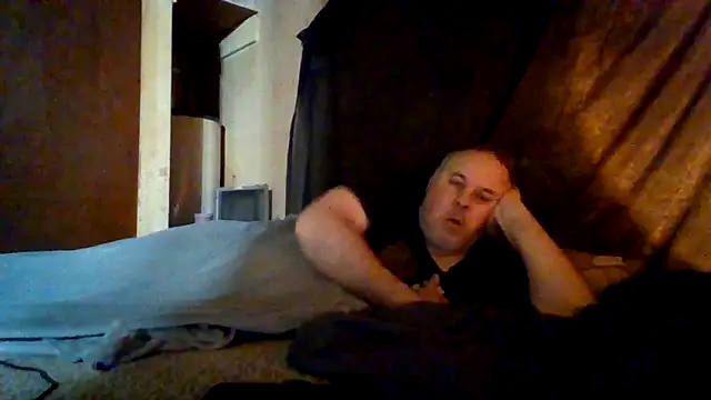 Nightshade7712 online show from 12-18-25, 06:23