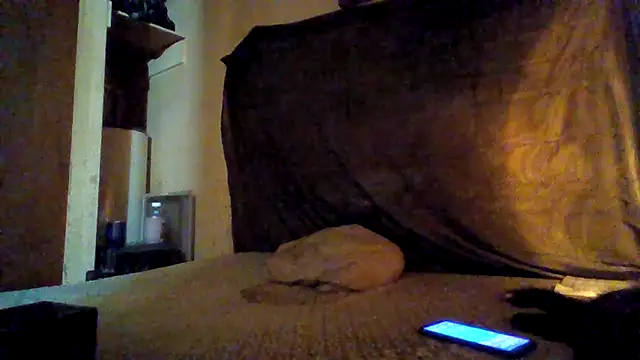 Nightshade7712 online show from 10-26-25, 09:37