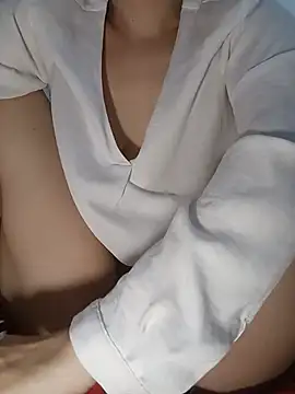 NatashaBud online show from 06-19-26, 12:44