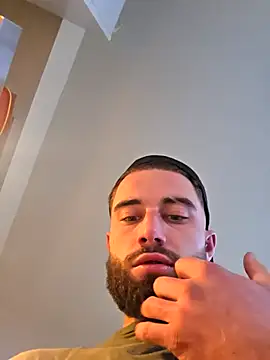 Snapshot of Vekie_007 chatting on 11-10-25, 07:13 Vekie 007 online show from 11-10-25, 07:13