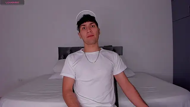 Valerio James7 online show from 03-12-25, 03:46