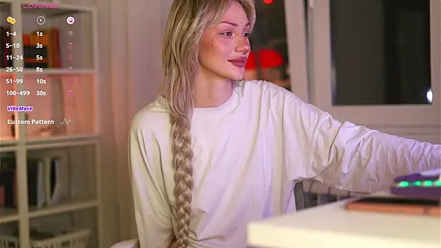 BabeHolly online show from 10-24-25, 06:40