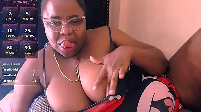 Snapshot of TatianaSantodomingo chatting on 01-18-25, 10:17 TatianaSantodomingo online show from 01-18-25, 10:17