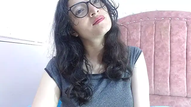 Snapshot of lunazulsj chatting on 01-18-25, 01:40 lunazulsj online show from 01-18-25, 01:40