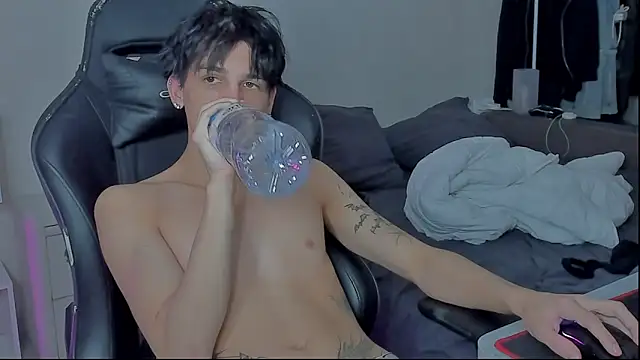 MarkBrowniii online show from 12-05-24, 08:28