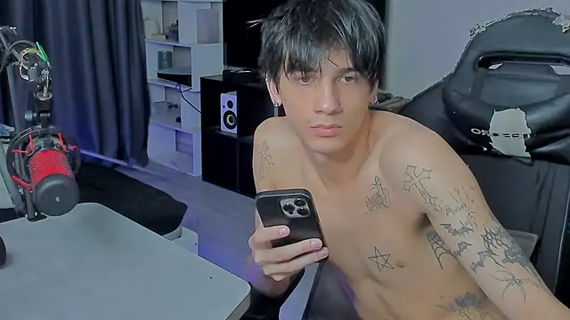 MarkBrowniii online show from 10-02-25, 07:39