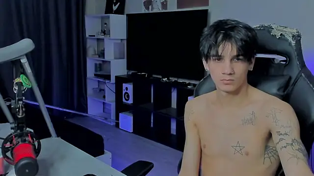 MarkBrowniii online show from 09-19-25, 05:22