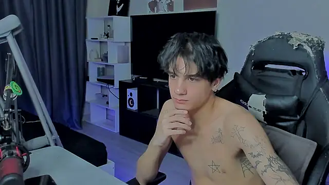 MarkBrowniii online show from 09-21-25, 04:56